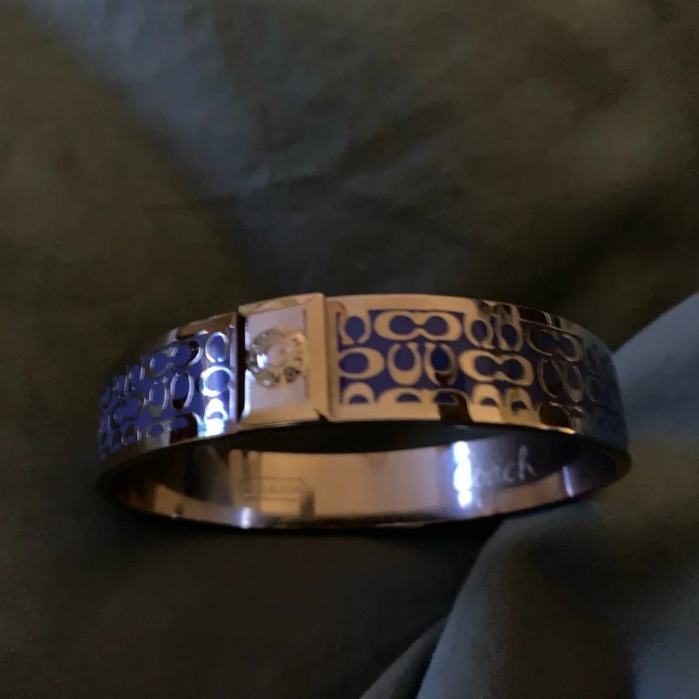 Coach Bangle - Picture 1 of 3